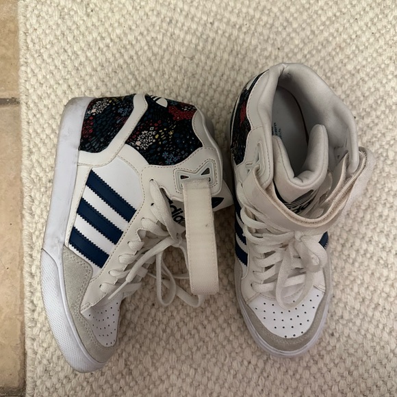 Adidas Extaball up womens 6.5 multicolor - Picture 3 of 3